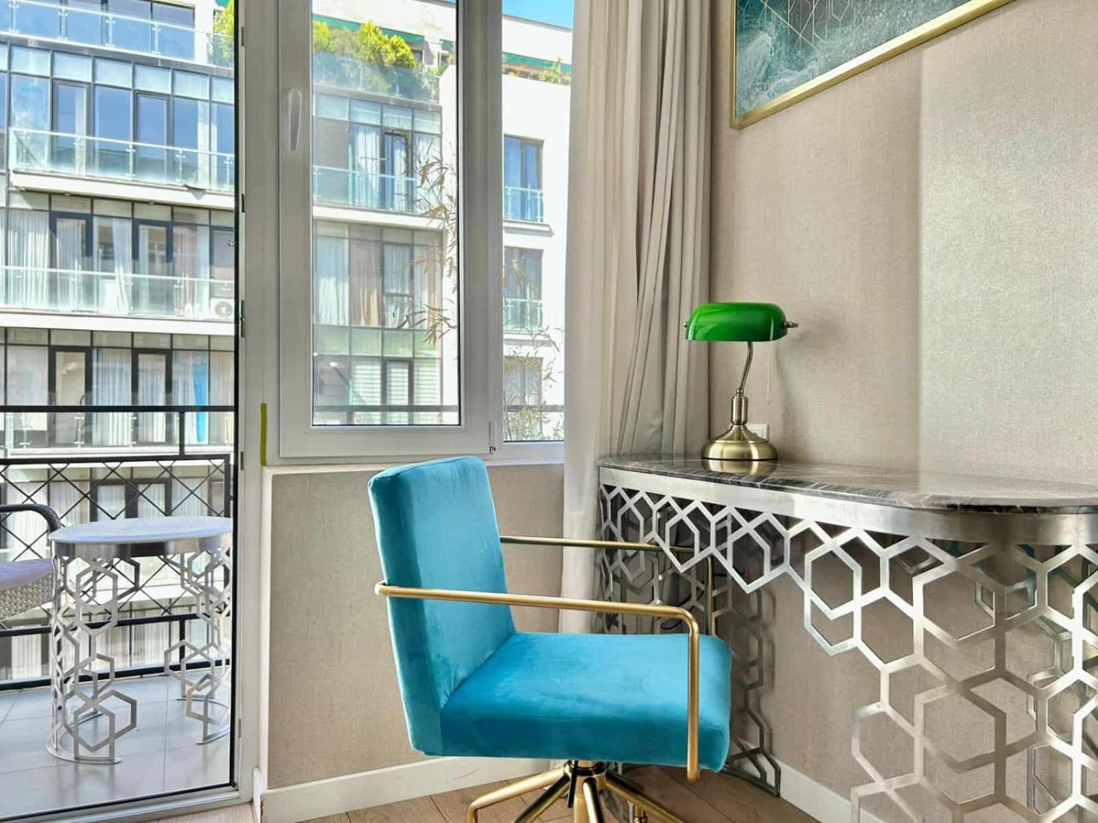 Apartament Center- Vake Park- 2br Apartment- 92m2 *