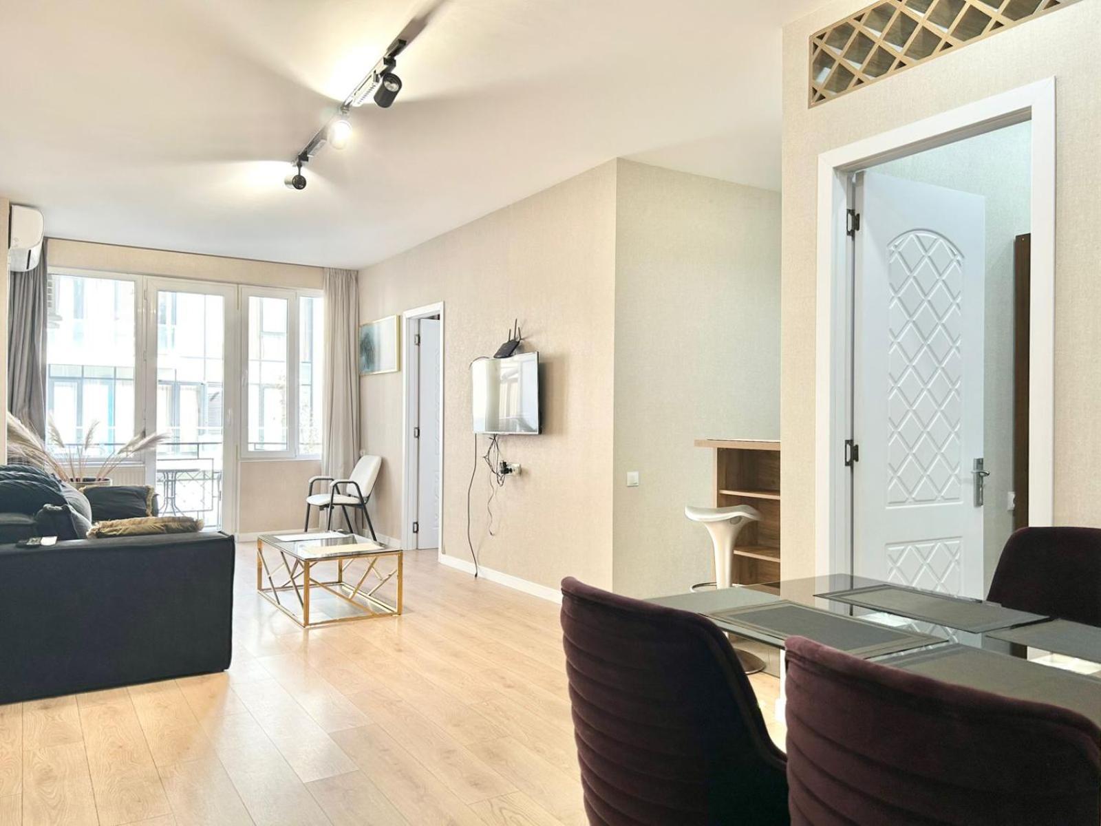 Center- Vake Park- 2br Apartment- 92m2 Tbilisi