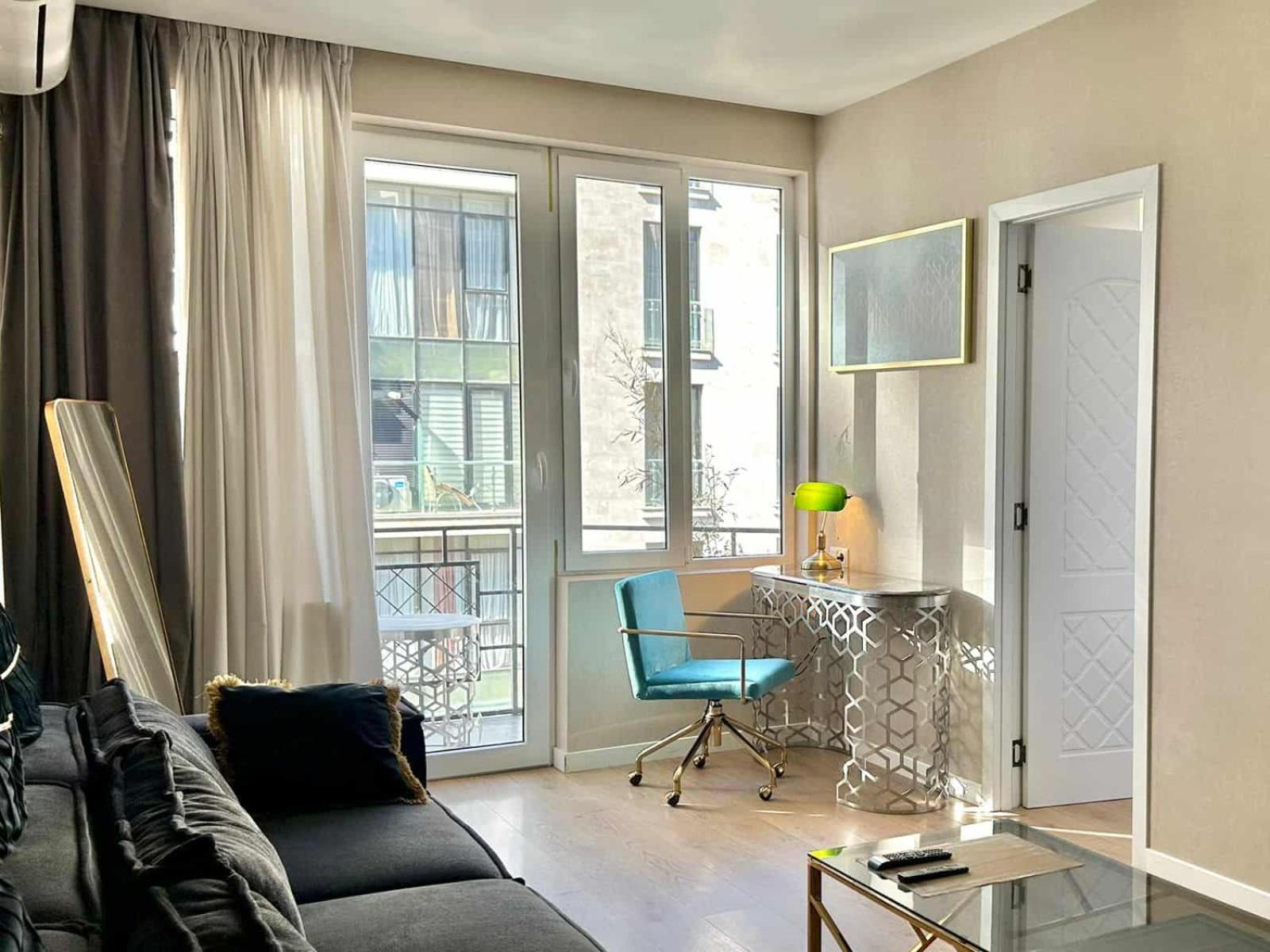 Center- Vake Park- 2br Apartment- 92m2 *